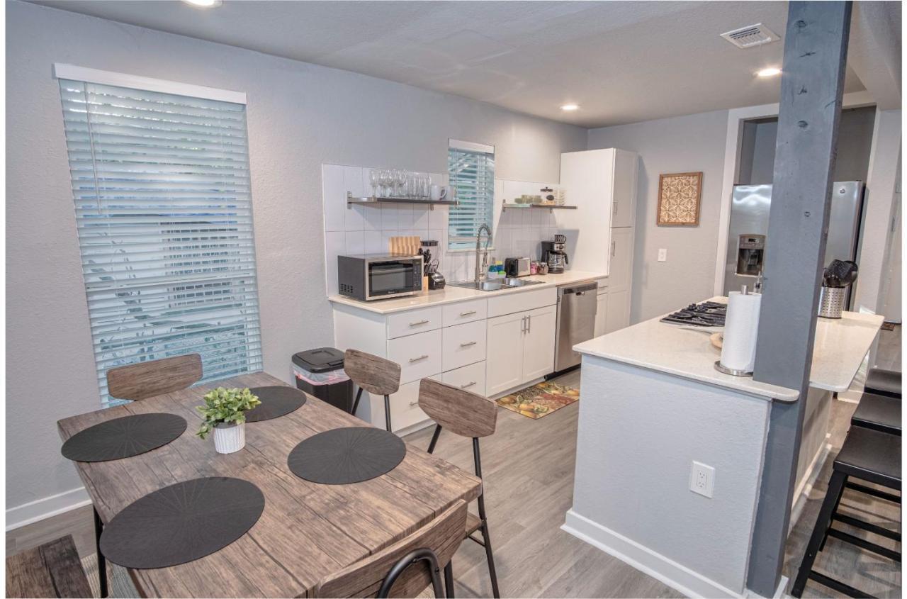 Stylish 4 Br2Ba Renovated Home Near Downtown San Antonio Eksteriør bilde