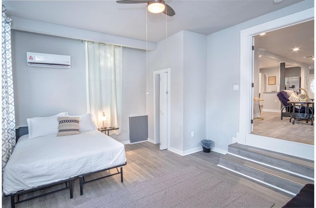 Stylish 4 Br2Ba Renovated Home Near Downtown San Antonio Eksteriør bilde